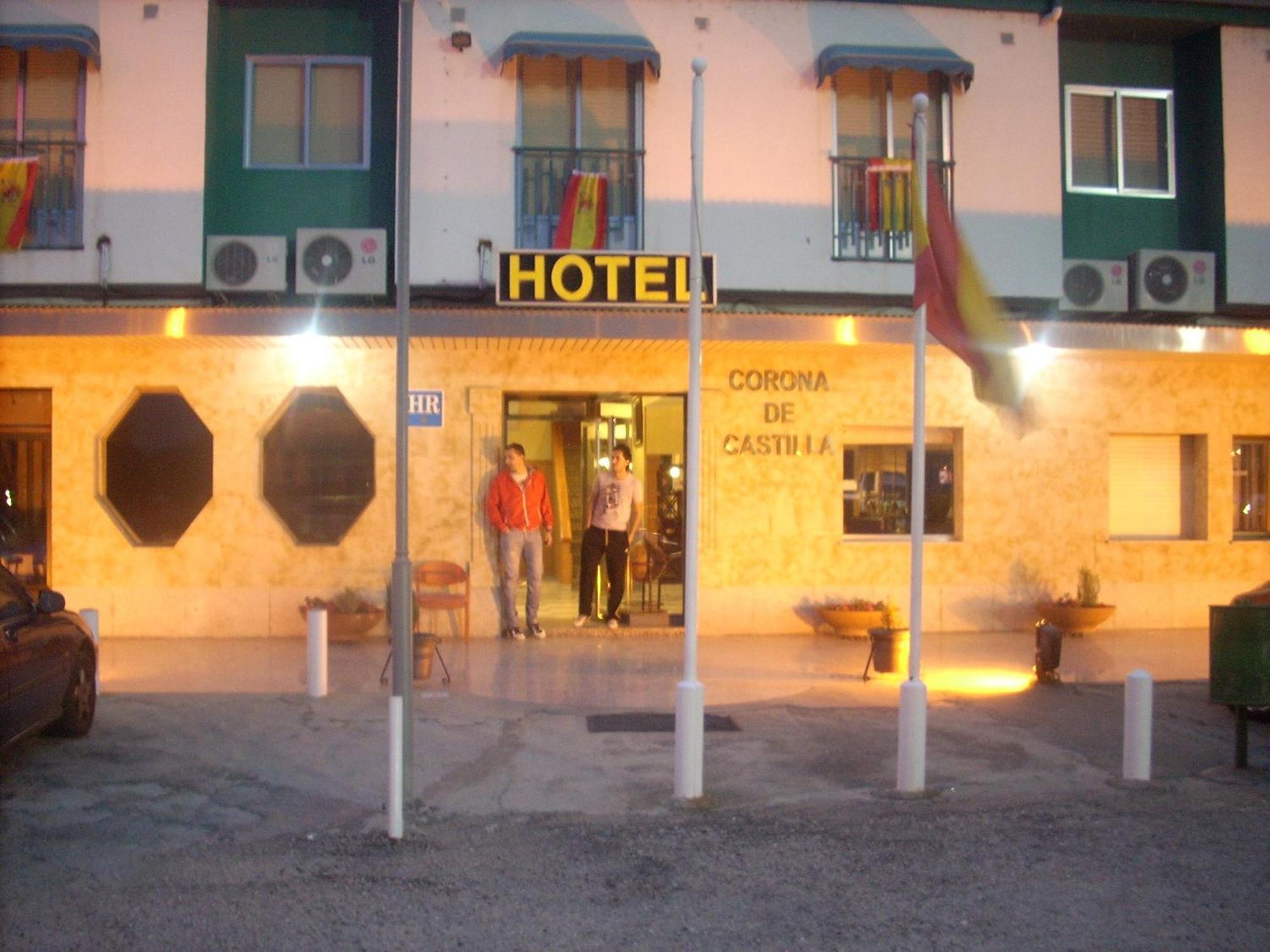Hotel Corona De Castilla Villares de la Reina Exterior foto